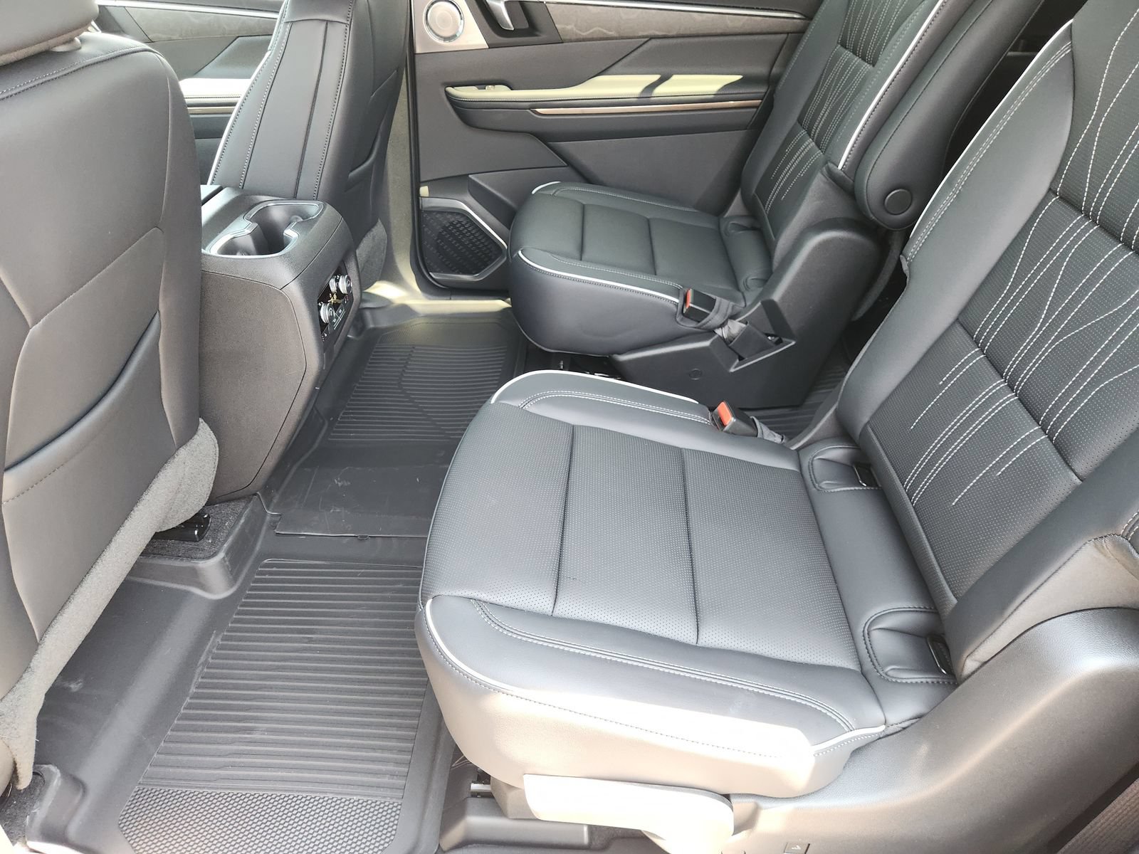 New 2026 Buick Enclave Avenir w/ Super Cruise Package FWD image 34