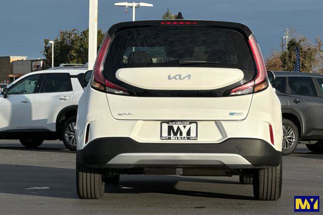 Used 2023 Kia Soul EX image 5