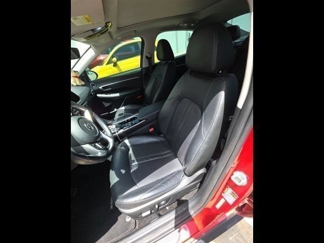 Used 2021 Hyundai Sonata Limited FWD image 2