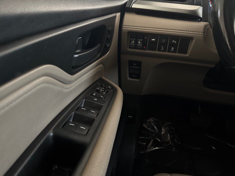 Used 2018 Honda Odyssey Touring image 9
