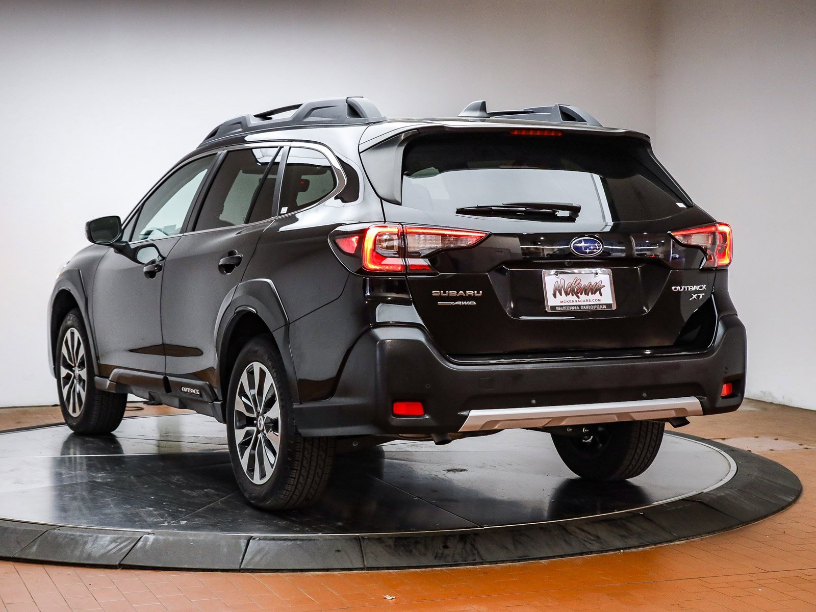 Used 2024 Subaru Outback Limited XT image 9