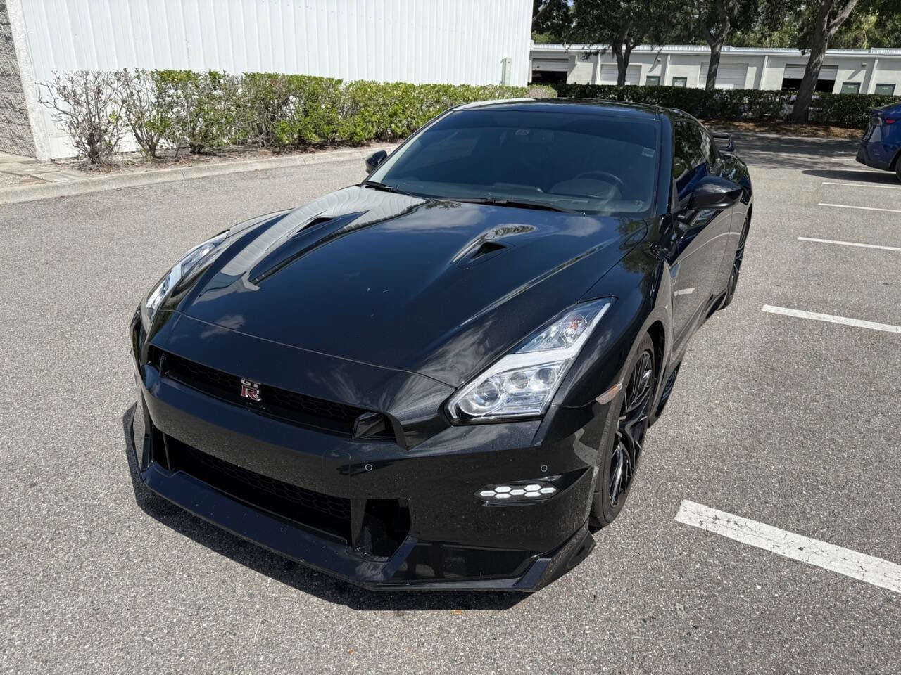 Used 2024 Nissan GT-R Premium w/ Floor Mat Package AWD/4WD image 13