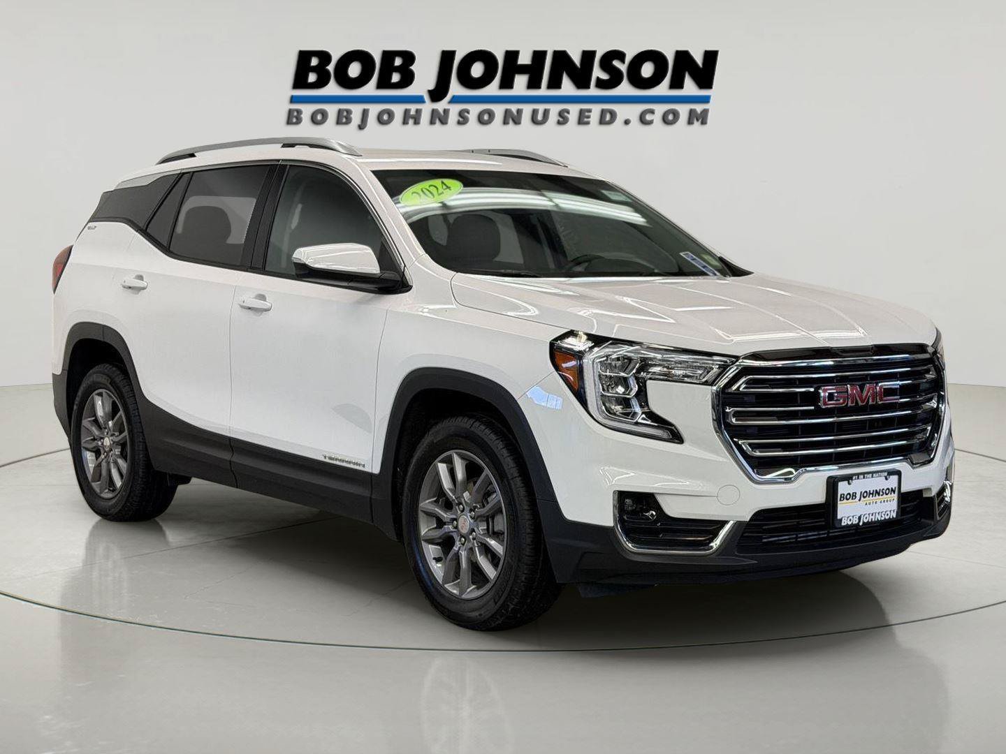 Certified 2024 GMC Terrain SLT AWD/4WD image 2