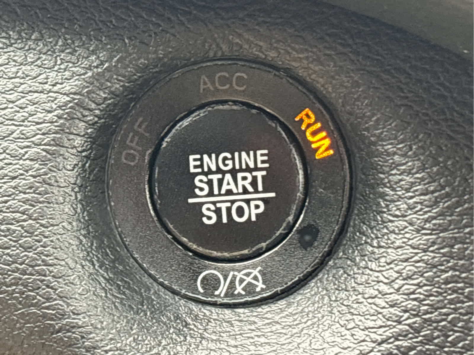 Used 2018 Jeep Cherokee Limited AWD/4WD image 15