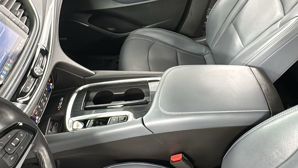 Used 2023 Buick Enclave Essence w/ Experience Buick Package image 38