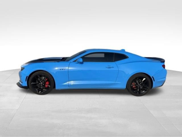 Used 2023 Chevrolet Camaro LT w/ Technology Package RWD image 2