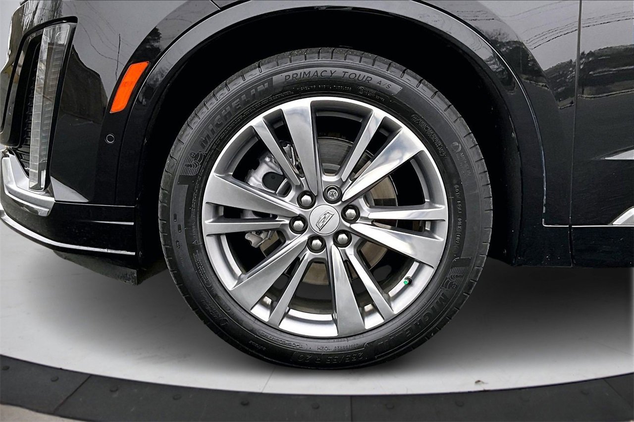 Used 2022 Cadillac XT6 Premium Luxury w/ Technology Package image 35