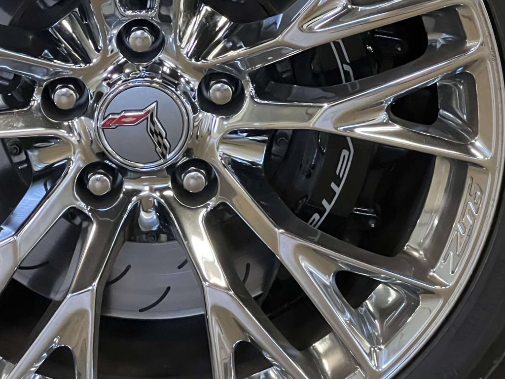 Used 2017 Chevrolet Corvette Z06 RWD image 9