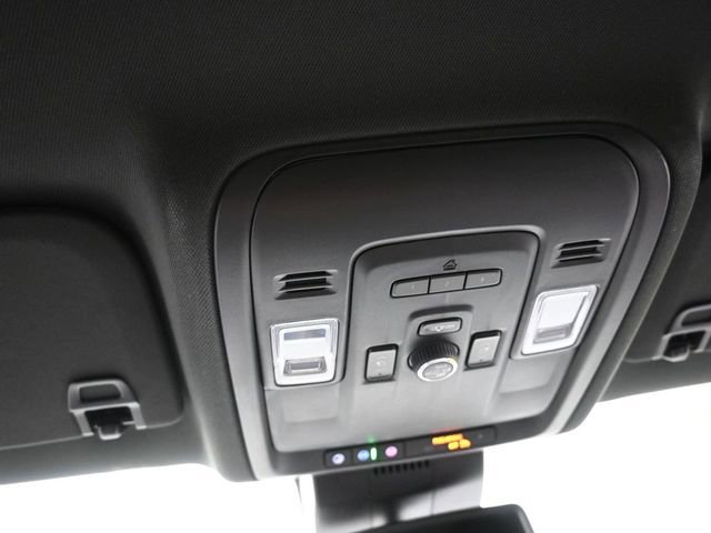 Used 2023 Chevrolet Tahoe LT w/ Luxury Package image 12