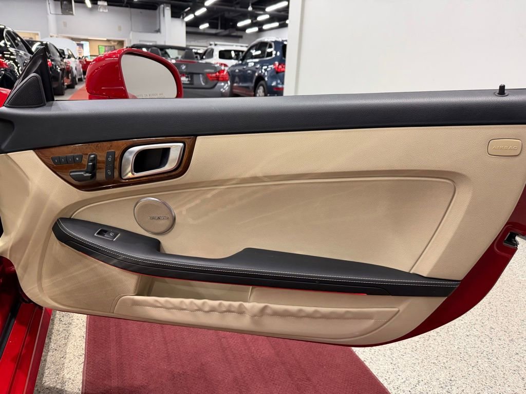 Used 2012 Mercedes-Benz SLK 250 image 30