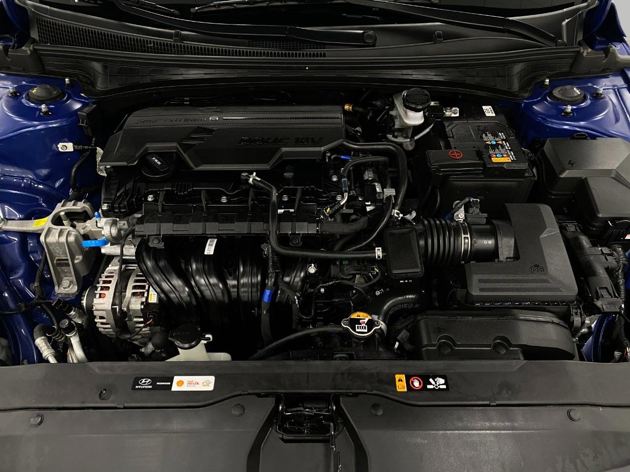 Certified 2025 Hyundai Elantra Sport image 10
