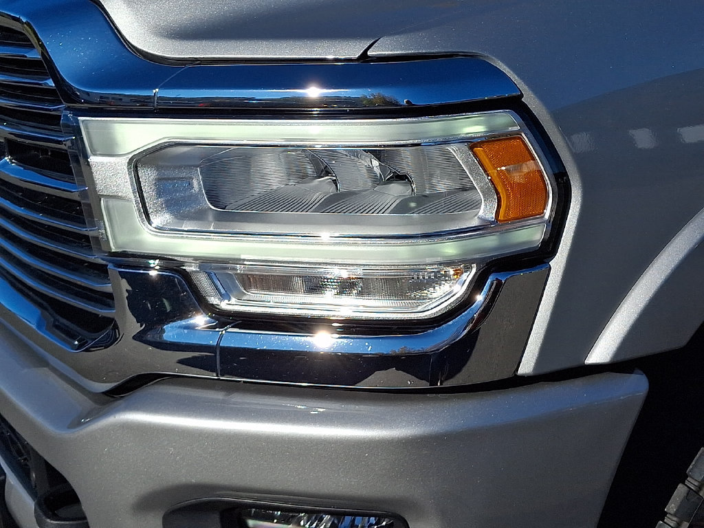 Used 2022 RAM 2500 Laramie AWD/4WD image 9