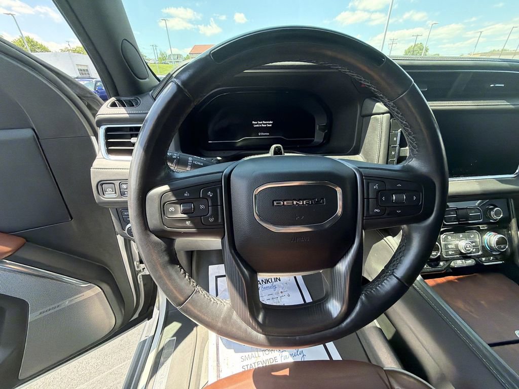 Used 2023 GMC Yukon XL Denali Ultimate AWD/4WD image 20