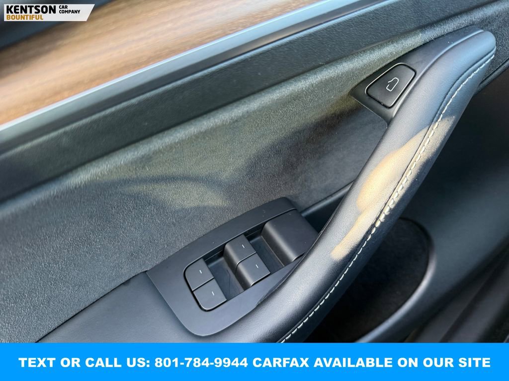 Used 2023 Tesla Model Y Long Range image 19