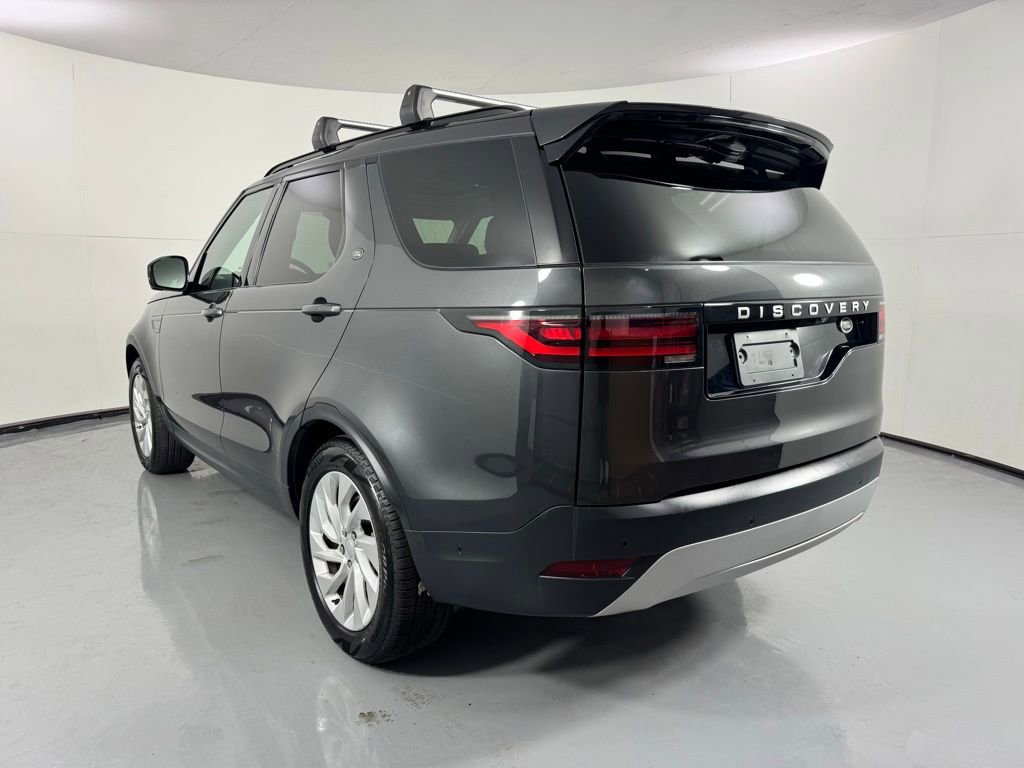 Used 2023 Land Rover Discovery S AWD/4WD image 9
