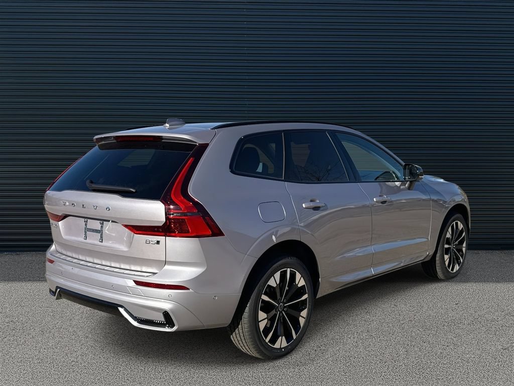 Used 2026 Volvo XC60 B5 Plus w/ Protection Package Premier AWD/4WD image 5
