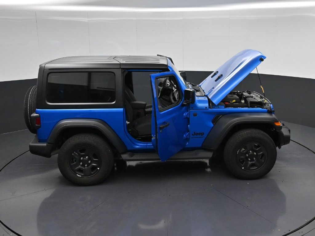 Used 2026 Jeep Wrangler Sport AWD/4WD image 35