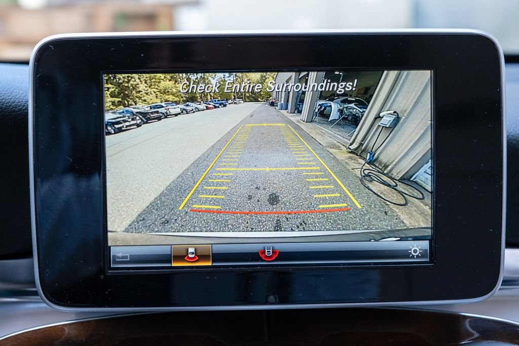 Used 2019 Mercedes-Benz GLC 300 4MATIC image 19
