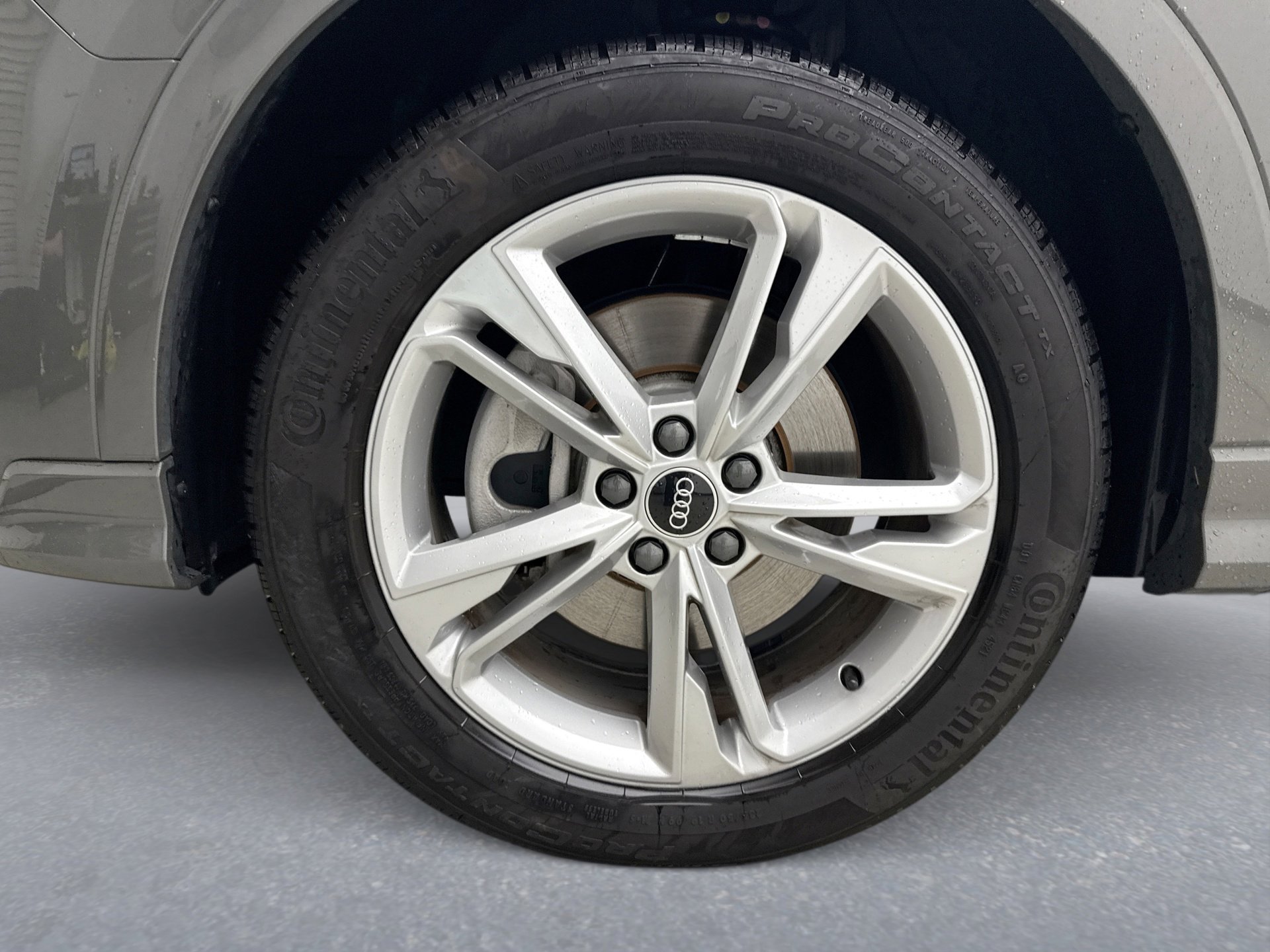 Used 2022 Audi Q3 2.0T Premium Plus w/ Premium Plus Package image 22