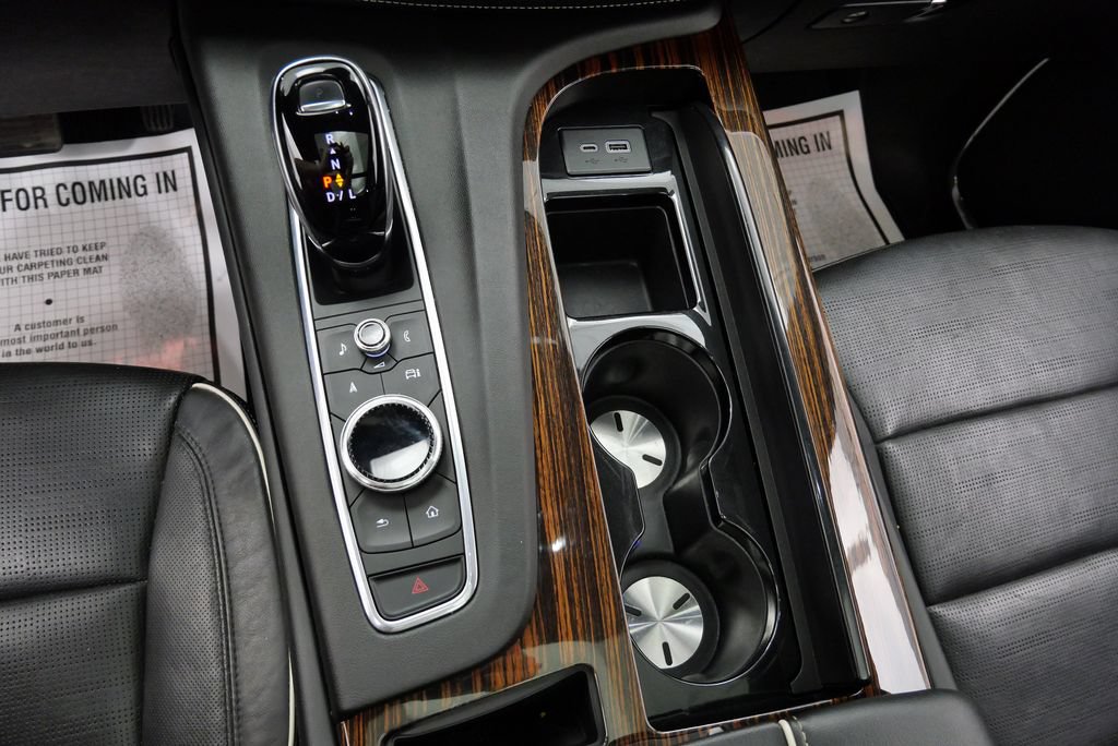 Used 2021 Cadillac Escalade ESV Premium Luxury AWD/4WD image 33