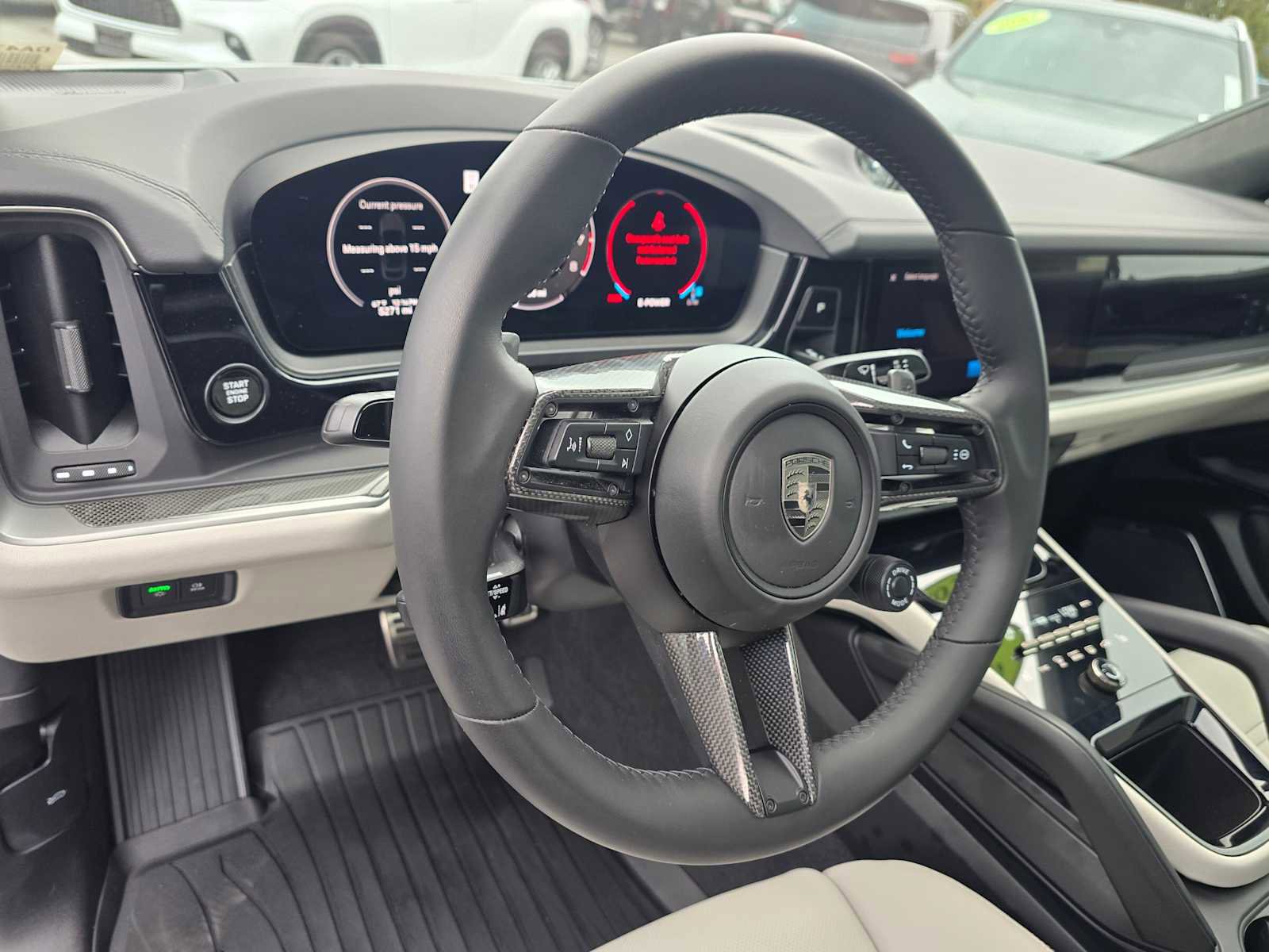 Used 2025 Porsche Cayenne Turbo image 28