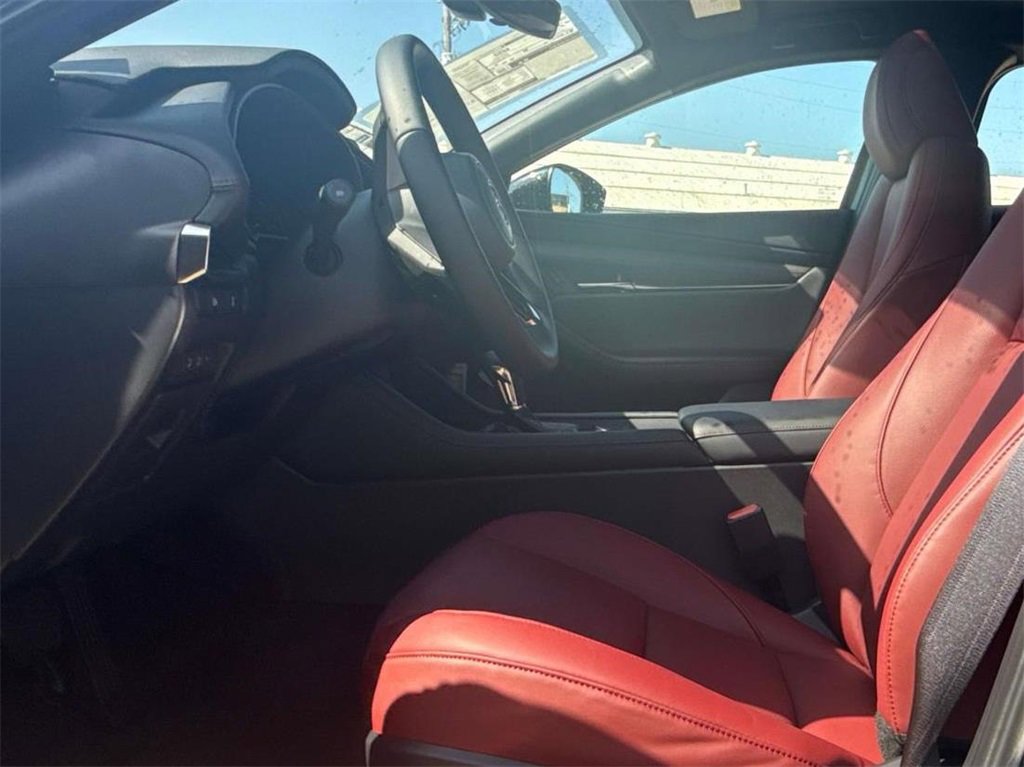 New 2025 MAZDA MAZDA3 Carbon image 11
