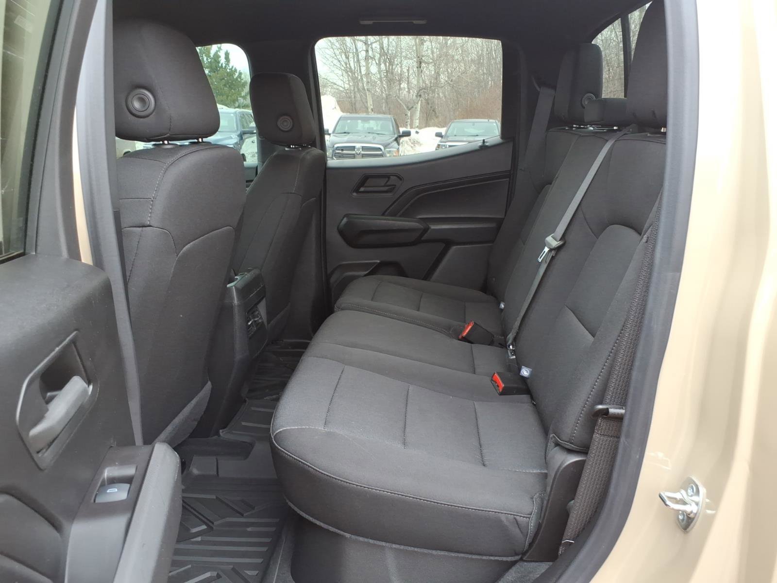 Used 2024 Chevrolet Colorado Trail Boss w/ Safety Package AWD/4WD image 11