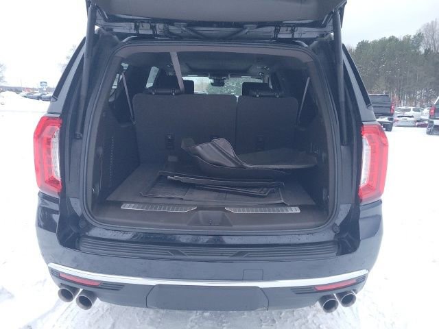 Used 2023 GMC Yukon XL Denali w/ Denali Reserve Package AWD/4WD image 8