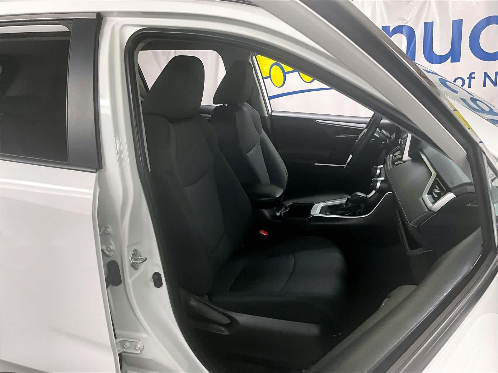 Certified 2024 Toyota RAV4 XLE FWD image 11