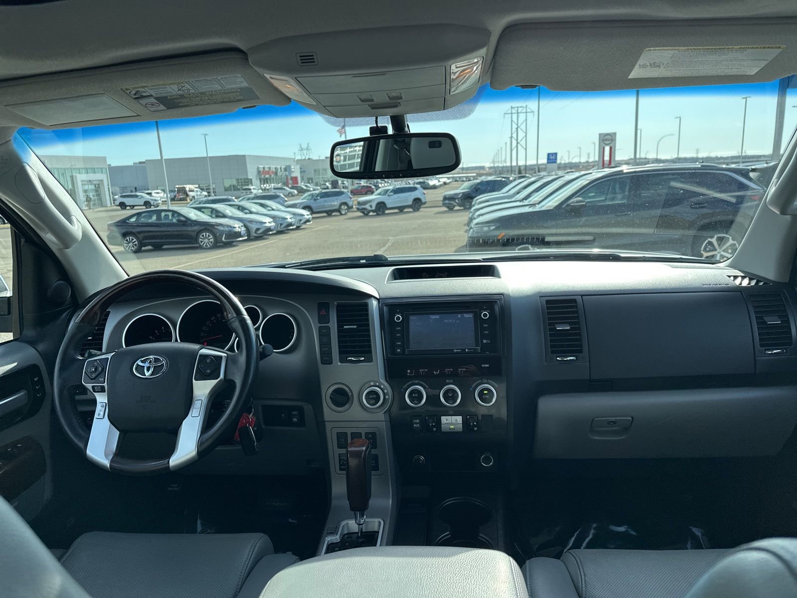 Used 2014 Toyota Sequoia Platinum AWD/4WD image 47