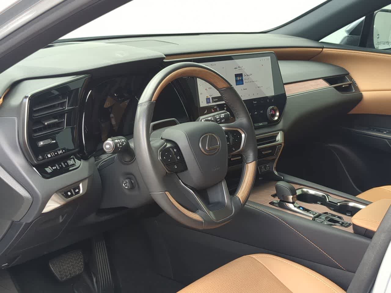 Used 2024 Lexus RX 350 Premium Plus w/ Convenience Package AWD/4WD image 10