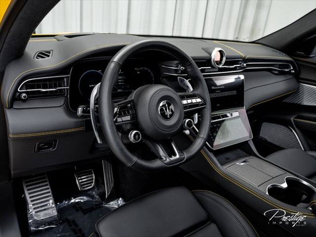 Used 2023 Maserati Grecale Trofeo AWD/4WD image 26