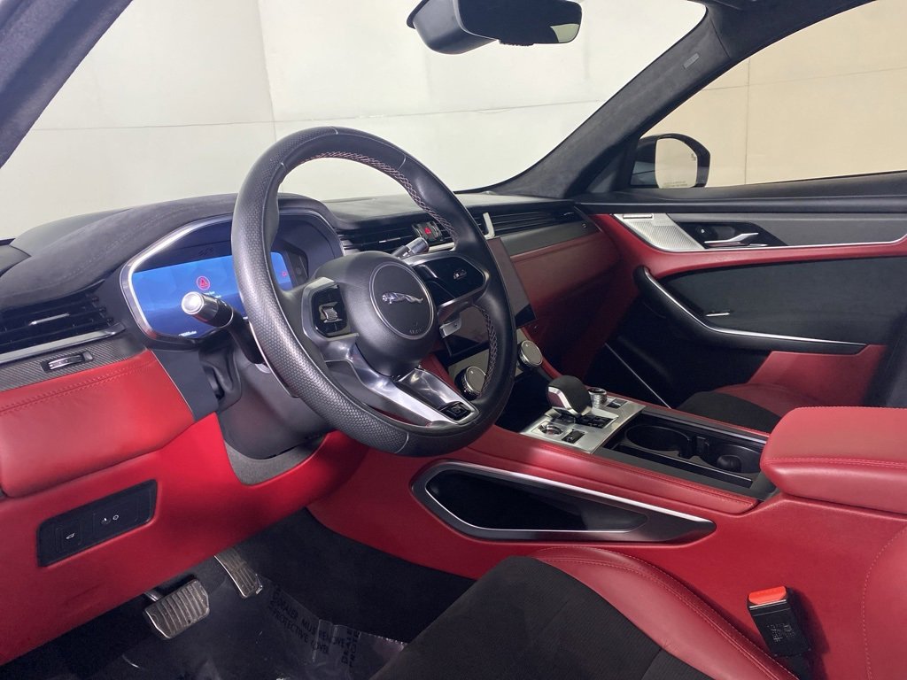 Used 2021 Jaguar F-PACE SVR image 12