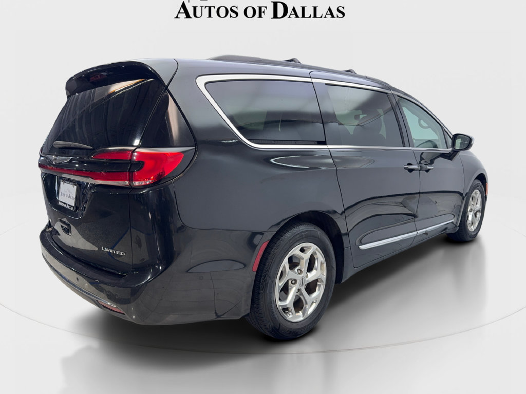 Used 2022 Chrysler Pacifica Limited FWD image 7