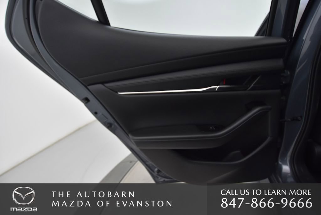 Used 2025 MAZDA MAZDA3 Hatchback w/ Appearance Package image 33