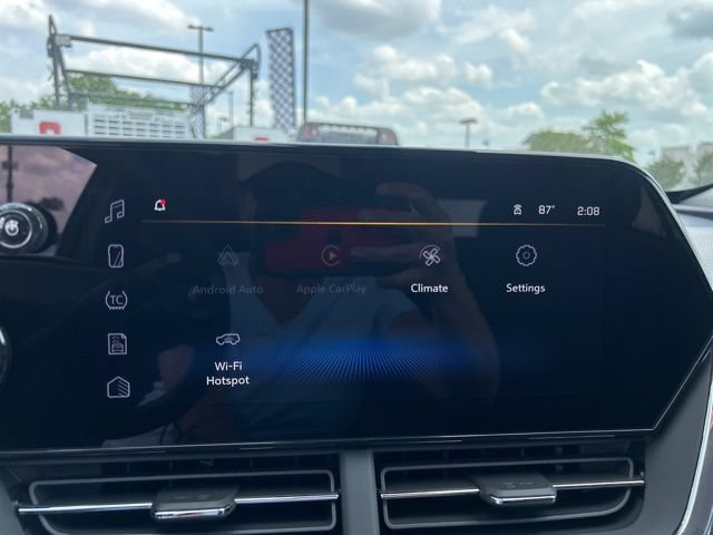 New 2026 Chevrolet Trax LT w/ Midnight Edition FWD image 21