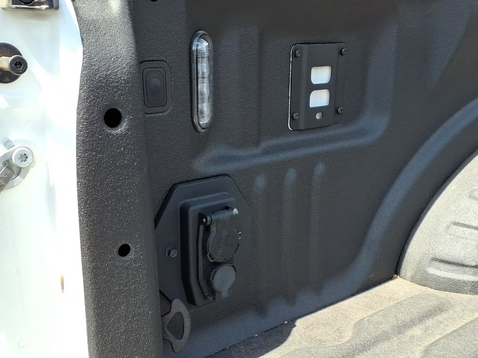 Used 2025 Ford F350 Lariat AWD/4WD image 17