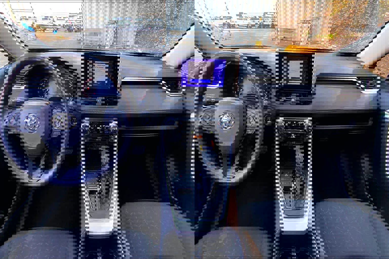 Used 2023 Toyota RAV4 XLE image 15