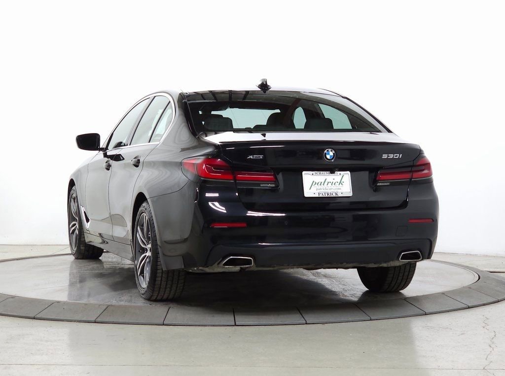 Used 2023 BMW 530i xDrive w/ Premium Package image 6