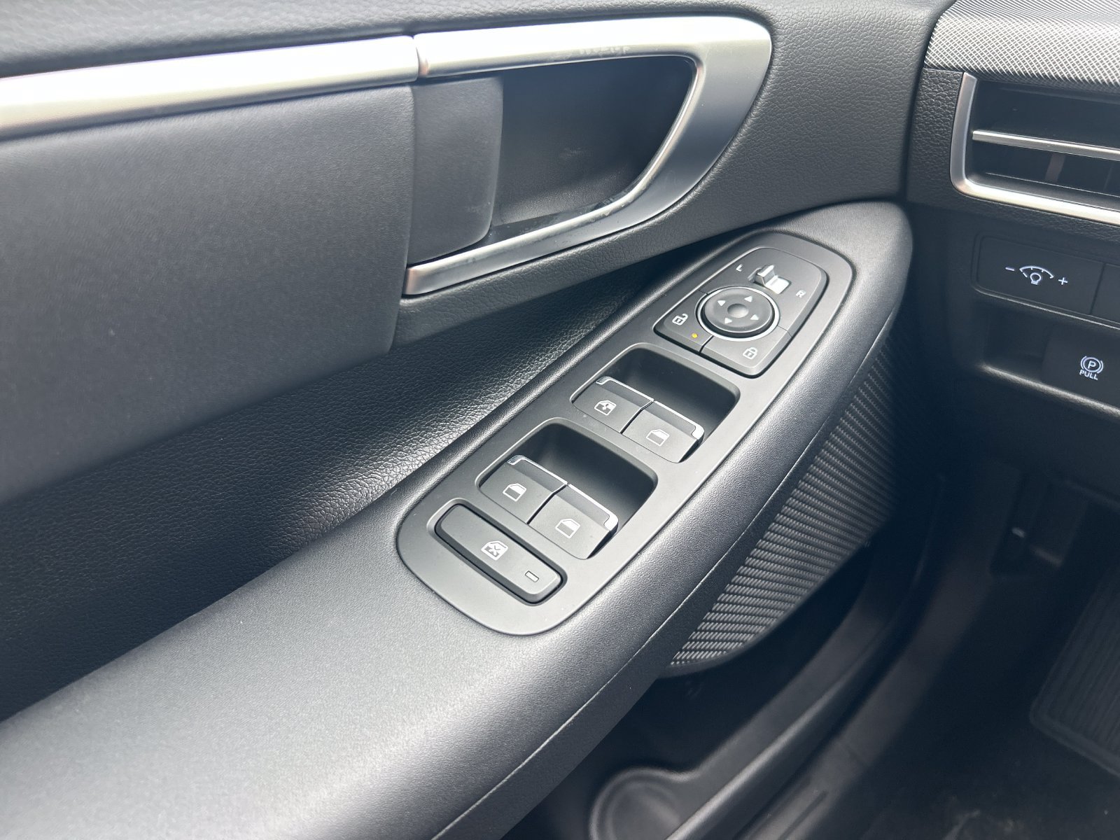 New 2026 Hyundai Sonata Blue FWD image 11
