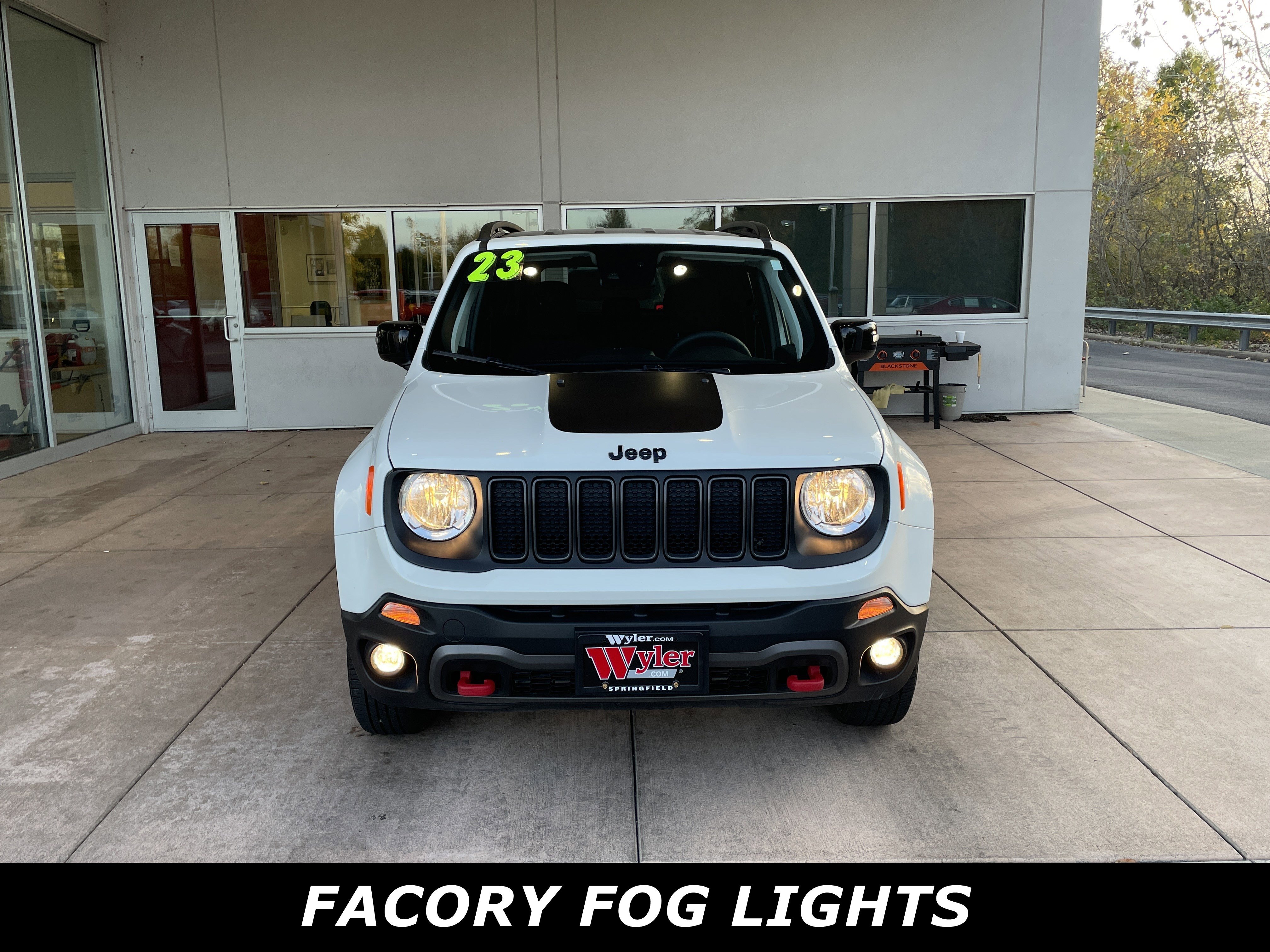 Used 2023 Jeep Renegade Trailhawk image 2