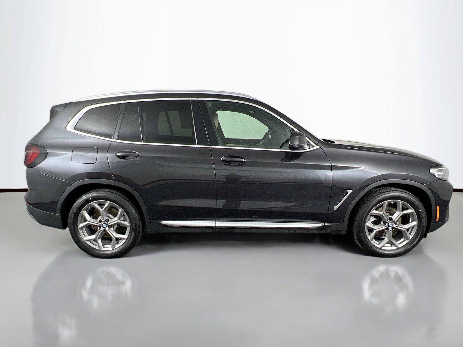 Used 2022 BMW X3 xDrive30i w/ Convenience Package AWD/4WD image 7