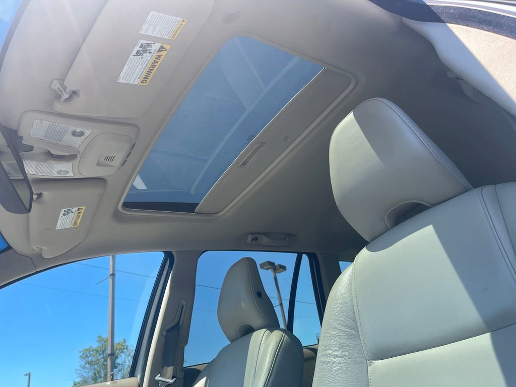 Used 2014 Volvo XC90 3.2 w/ Climate Package AWD/4WD image 11