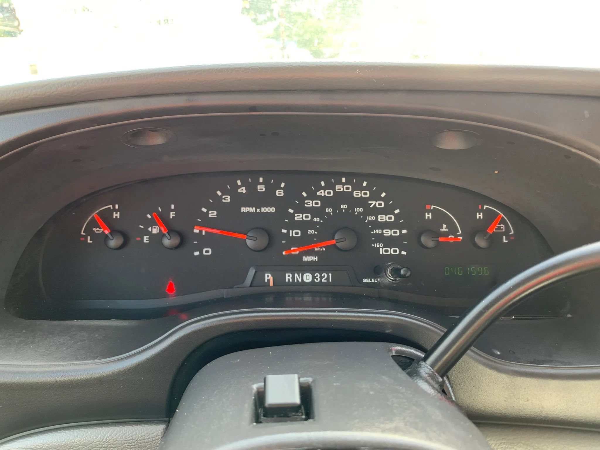 Used 2006 Ford E-350 and Econoline 350 Super Duty RWD image 10