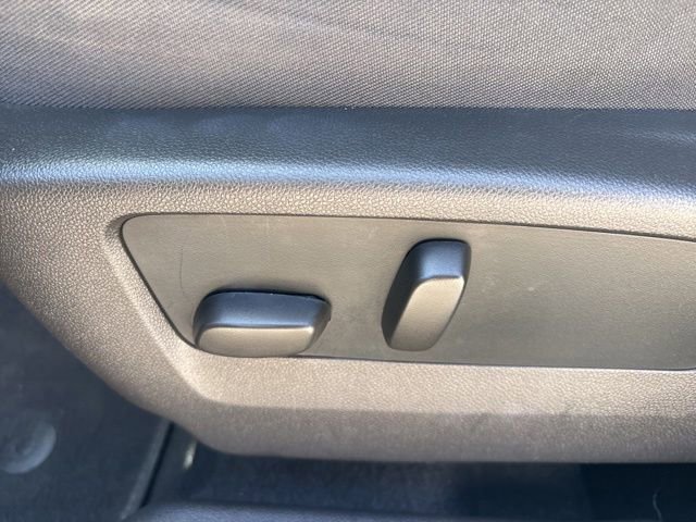 Used 2023 Buick Envision Essence FWD image 18