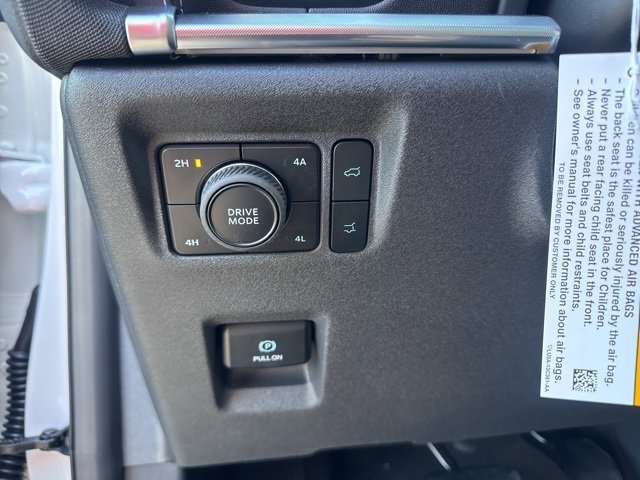 New 2025 Ford Expedition Max Platinum w/ Stealth Performance Package image 25