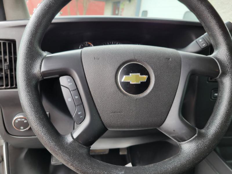 Used 2015 Chevrolet Express 3500 LS RWD image 27