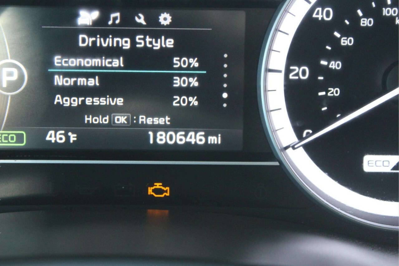 Used 2018 Kia Niro LX image 8