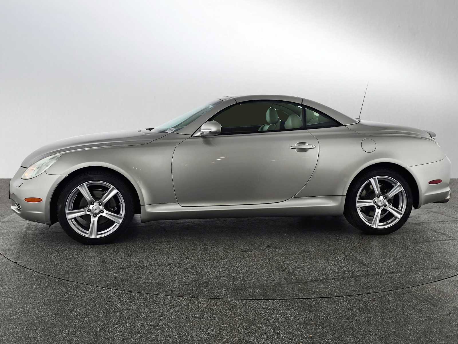 Used 2005 Lexus SC 430 Convertible image 6