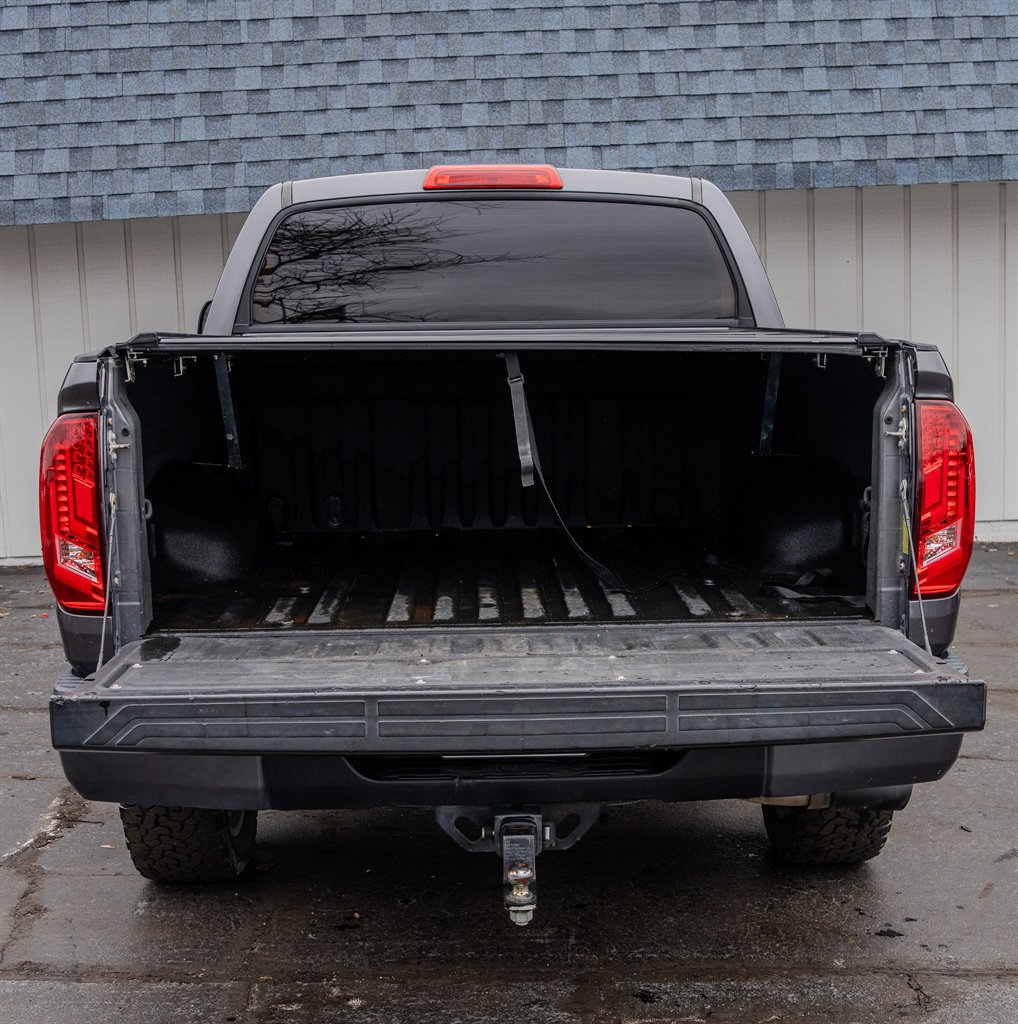 Used 2018 Toyota Tundra SR5 w/ SR5 Upgrade Package image 9